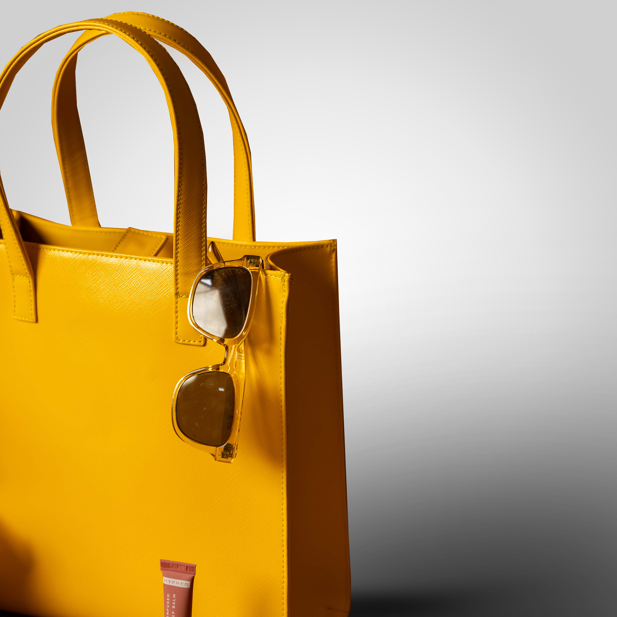 The Everyday Tote – Italian Saffiano Leather Tote Bag