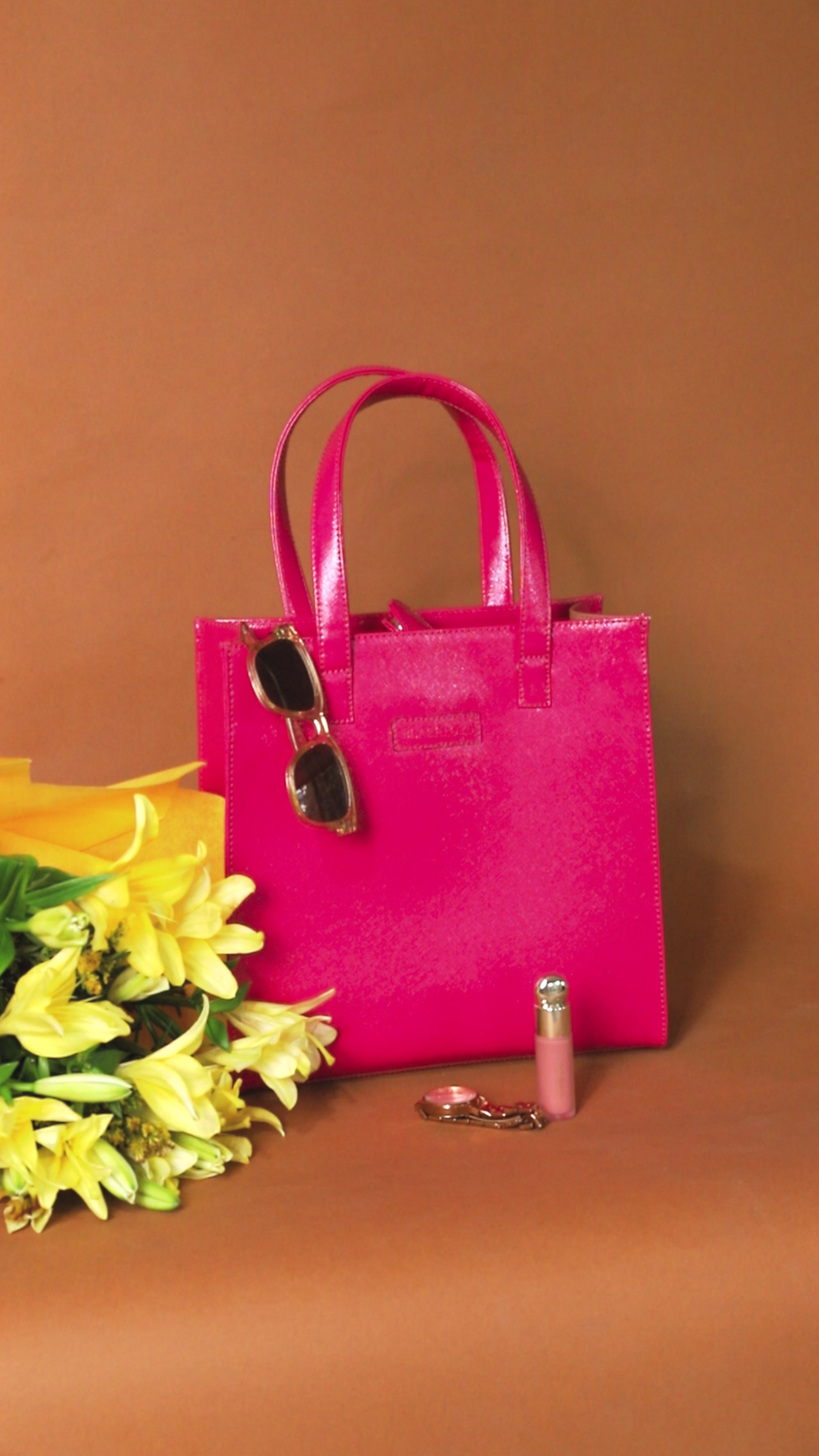 The Everyday Tote – Italian Saffiano Leather Tote Bag